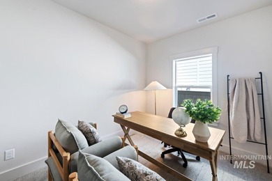 Thoughtfully designed single-level floor plan offers 3 bedrooms on Hunters Point Golf Club in Idaho - for sale on GolfHomes.com, golf home, golf lot