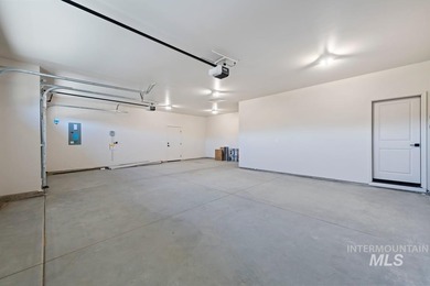 Thoughtfully designed single-level floor plan offers 3 bedrooms on Hunters Point Golf Club in Idaho - for sale on GolfHomes.com, golf home, golf lot