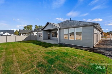 Thoughtfully designed single-level floor plan offers 3 bedrooms on Hunters Point Golf Club in Idaho - for sale on GolfHomes.com, golf home, golf lot