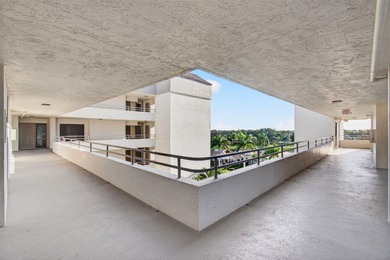 Airy light filled, 2 bedroom 2 bath condo on 6th floor with on Gleneagles Golf and Country Club in Florida - for sale on GolfHomes.com, golf home, golf lot