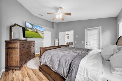 Set inside the gated golf community of Hernando Oaks, this move on Hernando Oaks Golf and Country Club in Florida - for sale on GolfHomes.com, golf home, golf lot
