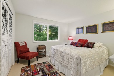 Welcome to this beautifully maintained 3-bedroom, 2.5-bath home on  in Washington - for sale on GolfHomes.com, golf home, golf lot