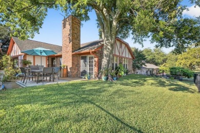 Irresistible Garden Home on the 18th Fairway in Pecan on Pecan Plantation Country Club in Texas - for sale on GolfHomes.com, golf home, golf lot