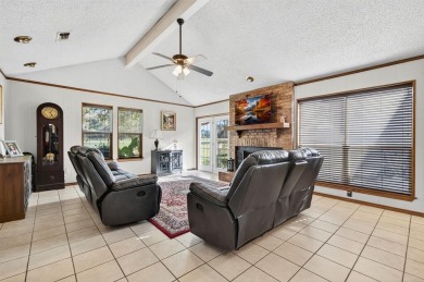 Irresistible Garden Home on the 18th Fairway in Pecan on Pecan Plantation Country Club in Texas - for sale on GolfHomes.com, golf home, golf lot