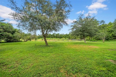 Set inside the gated golf community of Hernando Oaks, this move on Hernando Oaks Golf and Country Club in Florida - for sale on GolfHomes.com, golf home, golf lot