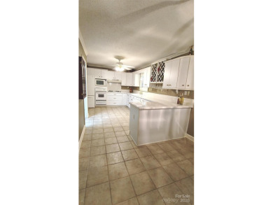 Stunning 3BR/2.5BA Residence in Sought-After Corbin Hills - Golf on Corbin Hills Golf Club in North Carolina - for sale on GolfHomes.com, golf home, golf lot