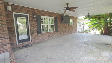 Stunning 3BR/2.5BA Residence in Sought-After Corbin Hills - Golf on Corbin Hills Golf Club in North Carolina - for sale on GolfHomes.com, golf home, golf lot