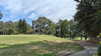 Stunning 3BR/2.5BA Residence in Sought-After Corbin Hills - Golf on Corbin Hills Golf Club in North Carolina - for sale on GolfHomes.com, golf home, golf lot