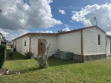 TAKE A LOOK AT THIS SPLIT FLOORPLAN, 2-BEDROOM 2-BATHROOM HOME on Anglers Green Golf Course in Florida - for sale on GolfHomes.com, golf home, golf lot