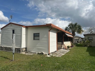 TAKE A LOOK AT THIS SPLIT FLOORPLAN, 2-BEDROOM 2-BATHROOM HOME on Anglers Green Golf Course in Florida - for sale on GolfHomes.com, golf home, golf lot