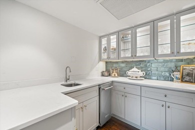 Beautiful 2 bedroom 2.5 bath condo centrally located in East on Chickasaw Country Club in Tennessee - for sale on GolfHomes.com, golf home, golf lot