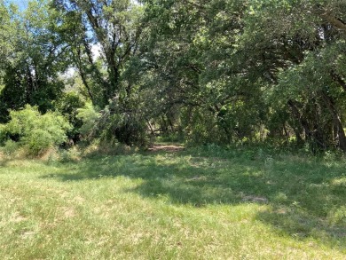 Wouldn't normally advise hunting on small acreage, but this 24 on Creek Bend Golf Course in Texas - for sale on GolfHomes.com, golf home, golf lot