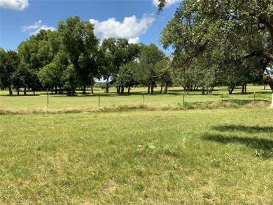 Wouldn't normally advise hunting on small acreage, but this 24 on Creek Bend Golf Course in Texas - for sale on GolfHomes.com, golf home, golf lot