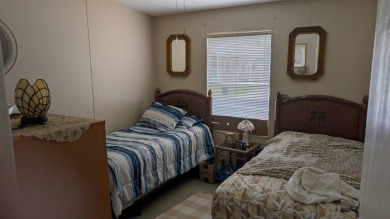 Motivated Seller - Bring All Offers!    Discover this charming on Plantation Golf Club in Florida - for sale on GolfHomes.com, golf home, golf lot