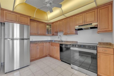 1 bed 1.5 bath condo in sought after Palm-Aire Country Club on Palm-Aire Country Club and Resort - Palms in Florida - for sale on GolfHomes.com, golf home, golf lot