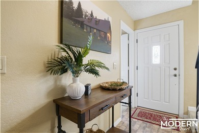 HE CONDO TO OWN THE ULTIMATE WINTER ESCAPE This prime on London Bridge Golf Course in Arizona - for sale on GolfHomes.com, golf home, golf lot