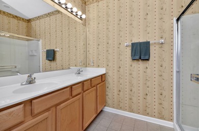 Beautifully Maintained End-Unit Ranch with Numerous Updates on Mistwood Golf Club in Illinois - for sale on GolfHomes.com, golf home, golf lot