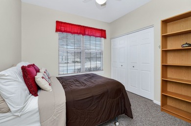 Beautifully Maintained End-Unit Ranch with Numerous Updates on Mistwood Golf Club in Illinois - for sale on GolfHomes.com, golf home, golf lot