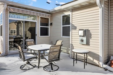 Beautifully Maintained End-Unit Ranch with Numerous Updates on Mistwood Golf Club in Illinois - for sale on GolfHomes.com, golf home, golf lot