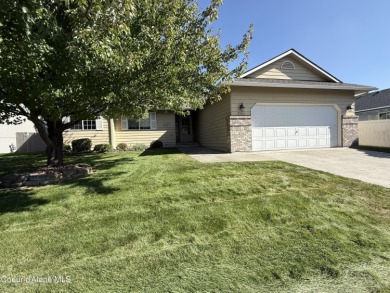 This charming single-level 3-bedroom, 2-bath home offers 1,280 on Prairie Falls Golf Club in Idaho - for sale on GolfHomes.com, golf home, golf lot