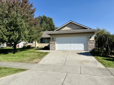 This charming single-level 3-bedroom, 2-bath home offers 1,280 on Prairie Falls Golf Club in Idaho - for sale on GolfHomes.com, golf home, golf lot
