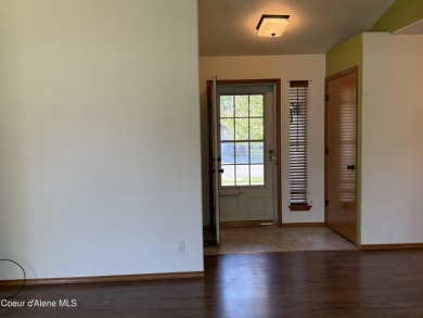 This charming single-level 3-bedroom, 2-bath home offers 1,280 on Prairie Falls Golf Club in Idaho - for sale on GolfHomes.com, golf home, golf lot