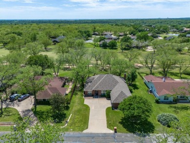 EXCEPTIONAL new listing in Pecan Plantation that's just had a on Pecan Plantation Country Club in Texas - for sale on GolfHomes.com, golf home, golf lot