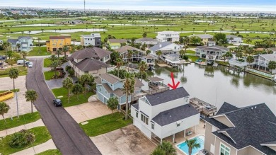 Great Location + Fantastic Floorplan = 3513 Muscatee. Located on on Galveston Country Club in Texas - for sale on GolfHomes.com, golf home, golf lot