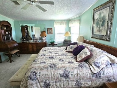 Welcome Home to this beautiful well-maintained 2-bedroom, 2-bath on Crystal Lake Club in Florida - for sale on GolfHomes.com, golf home, golf lot
