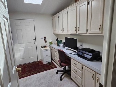 Welcome Home to this beautiful well-maintained 2-bedroom, 2-bath on Crystal Lake Club in Florida - for sale on GolfHomes.com, golf home, golf lot