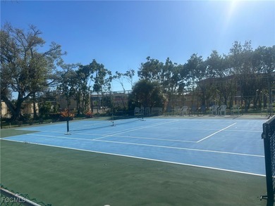 Welcome to this light-filled 2-bedroom, 2-bath end-unit villa in on Myerlee Country Club in Florida - for sale on GolfHomes.com, golf home, golf lot