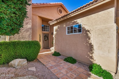 Beautifully maintained 2-bedroom home with a 3-car garage on Oakwood Golf Club  in Arizona - for sale on GolfHomes.com, golf home, golf lot
