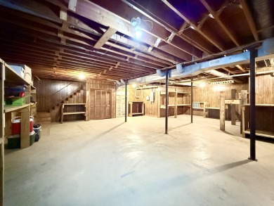 Just the facts, no fancy AI generated adjective heavy on Quarry Stone Golf Club in Kansas - for sale on GolfHomes.com, golf home, golf lot
