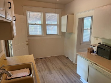 Enjoy this Riverside bungalow, walking distance to Riverside on Arthur B. Sim Park Golf Course in Kansas - for sale on GolfHomes.com, golf home, golf lot