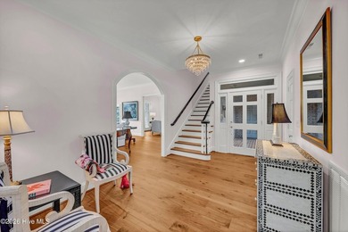 Coveted Landfall townhouse condominium in Colony Club! This end on Country Club of Landfall in North Carolina - for sale on GolfHomes.com, golf home, golf lot