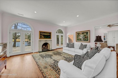 Coveted Landfall townhouse condominium in Colony Club! This end on Country Club of Landfall in North Carolina - for sale on GolfHomes.com, golf home, golf lot