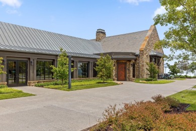 A NEWLY RENOVATED 3 BEDROOM, 3 1/2 BATHROOM IN THE BEAUTIFUL on McLemore Golf Club in Georgia - for sale on GolfHomes.com, golf home, golf lot