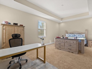 Short Sale. Beautiful CORNER LOT townhome located in amazing on Eagle Creek Golf Club in Florida - for sale on GolfHomes.com, golf home, golf lot