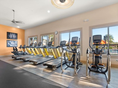 Short Sale. Beautiful CORNER LOT townhome located in amazing on Eagle Creek Golf Club in Florida - for sale on GolfHomes.com, golf home, golf lot