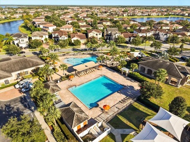 Short Sale. Beautiful CORNER LOT townhome located in amazing on Eagle Creek Golf Club in Florida - for sale on GolfHomes.com, golf home, golf lot