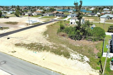 Exclusively presented by Sunland Real Estate: Cleared double .47 on Del Tura Golf and Country Club in Florida - for sale on GolfHomes.com, golf home, golf lot