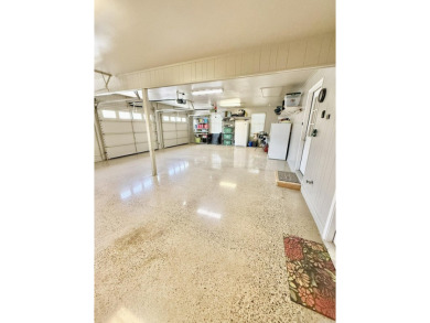 Fully remodeled, all-electric home with nearly 5,000 sq ft of on The Course at River Oaks in Arkansas - for sale on GolfHomes.com, golf home, golf lot