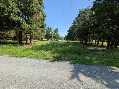 Enjoy a reasonably priced lake home in popular Arrowhead Estates on Arrowhead State Park Golf Course in Oklahoma - for sale on GolfHomes.com, golf home, golf lot