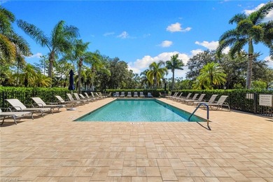 Enjoy exceptional golf course living in this bright and on Forest Glen Golf and Country Club in Florida - for sale on GolfHomes.com, golf home, golf lot