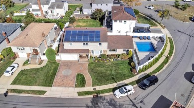 Welcome to Your Dream Home at 72 Tidewater Avenue, Massapequa! on Peninsula Golf Club in New York - for sale on GolfHomes.com, golf home, golf lot