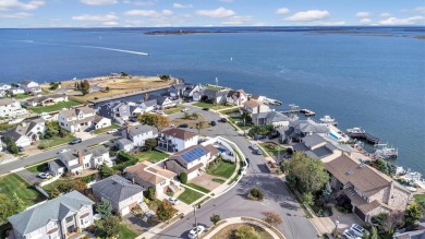 Welcome to Your Dream Home at 72 Tidewater Avenue, Massapequa! on Peninsula Golf Club in New York - for sale on GolfHomes.com, golf home, golf lot