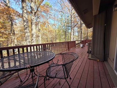 Welcome to this beautifully updated and furnished 2-bedroom, 1 on DeSoto Golf Course in Arkansas - for sale on GolfHomes.com, golf home, golf lot