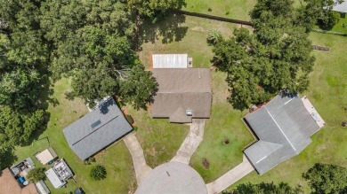 Like-New Living in Brooksville! Welcome to this beautifully on Sherman Hills Golf Club in Florida - for sale on GolfHomes.com, golf home, golf lot