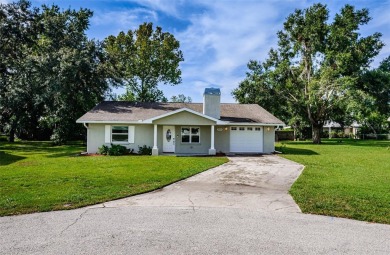 Like-New Living in Brooksville! Welcome to this beautifully on Sherman Hills Golf Club in Florida - for sale on GolfHomes.com, golf home, golf lot