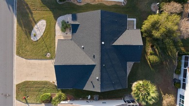 One or more photo(s) has been virtually staged. PRIME LOCATION! on Glenview Championship Golf and Country Club in Florida - for sale on GolfHomes.com, golf home, golf lot